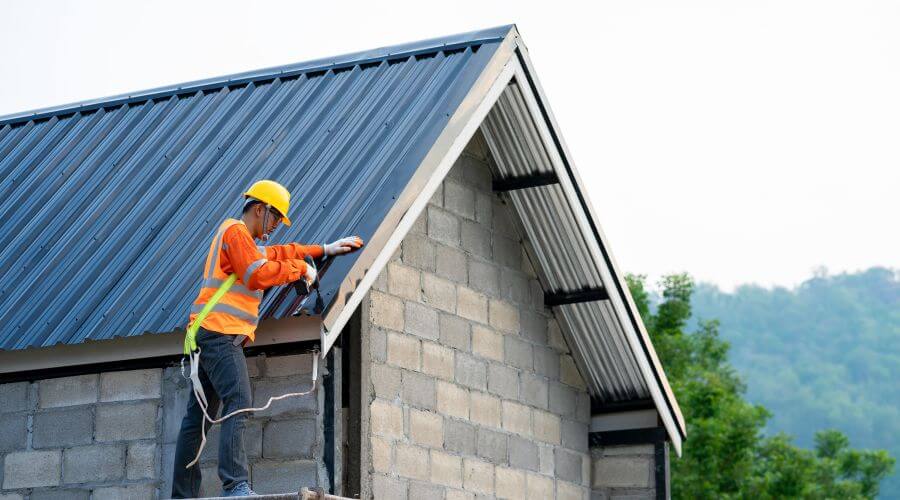Expert Emergency Roof Repairs services in Millfield, OH